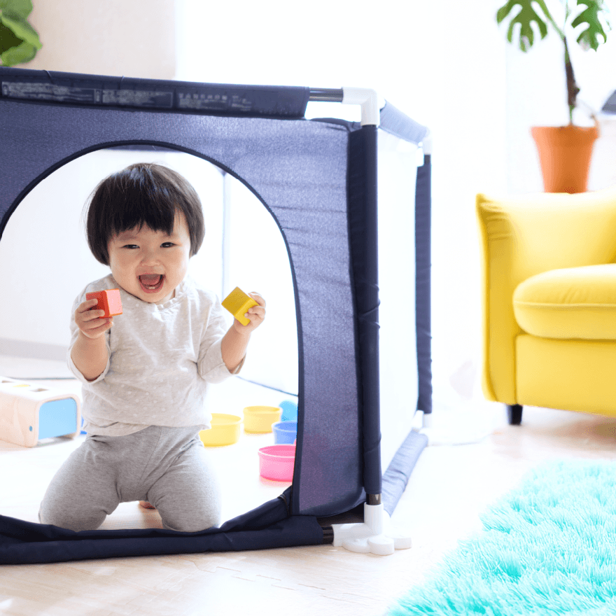 キッズスペースで遊ぶ子ども